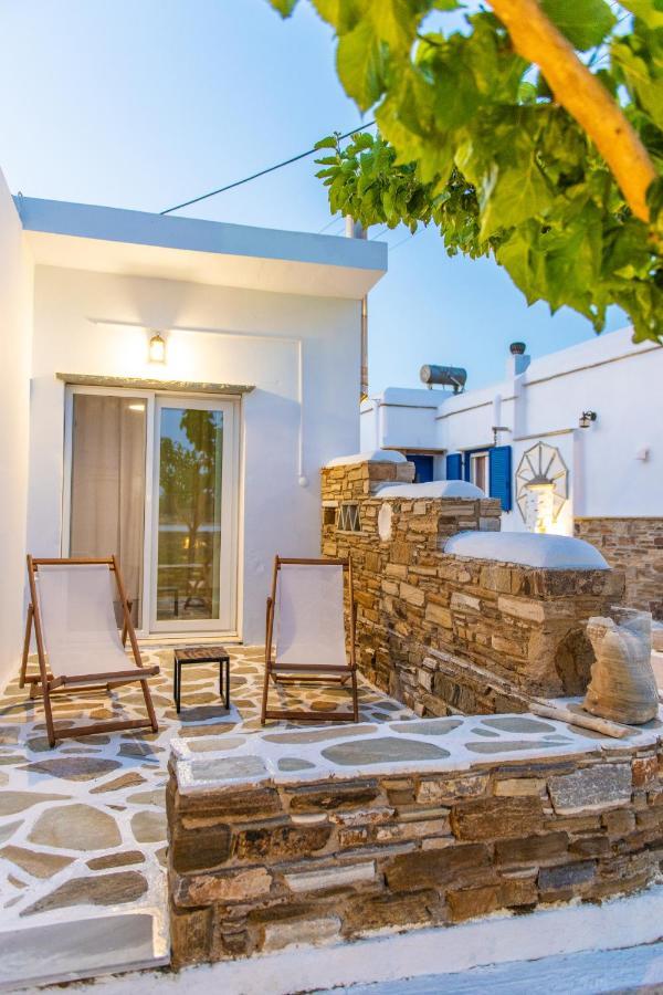 θἔρως * Agios Sostis (Tinos)